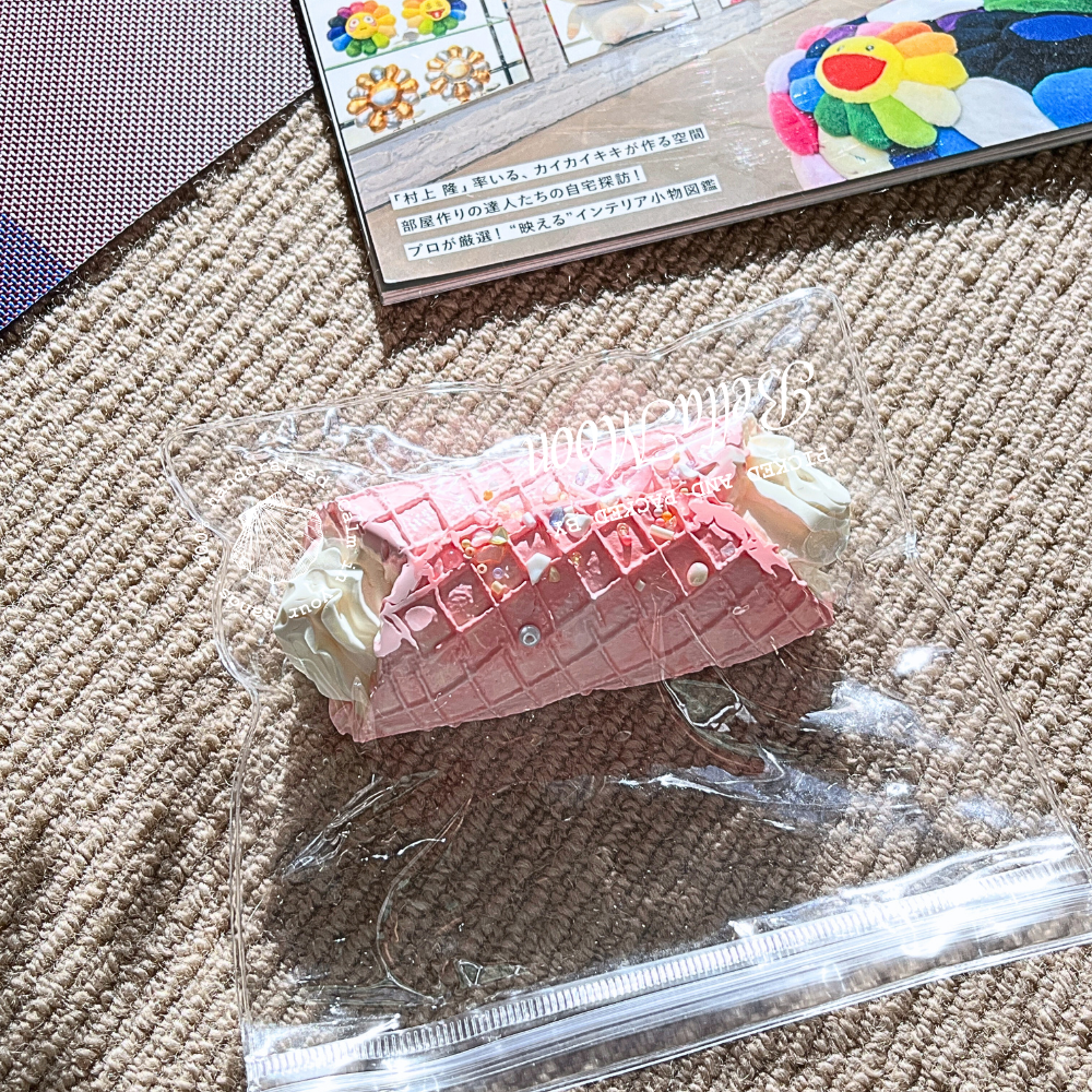Crispy Berry Eggroll Squishy
