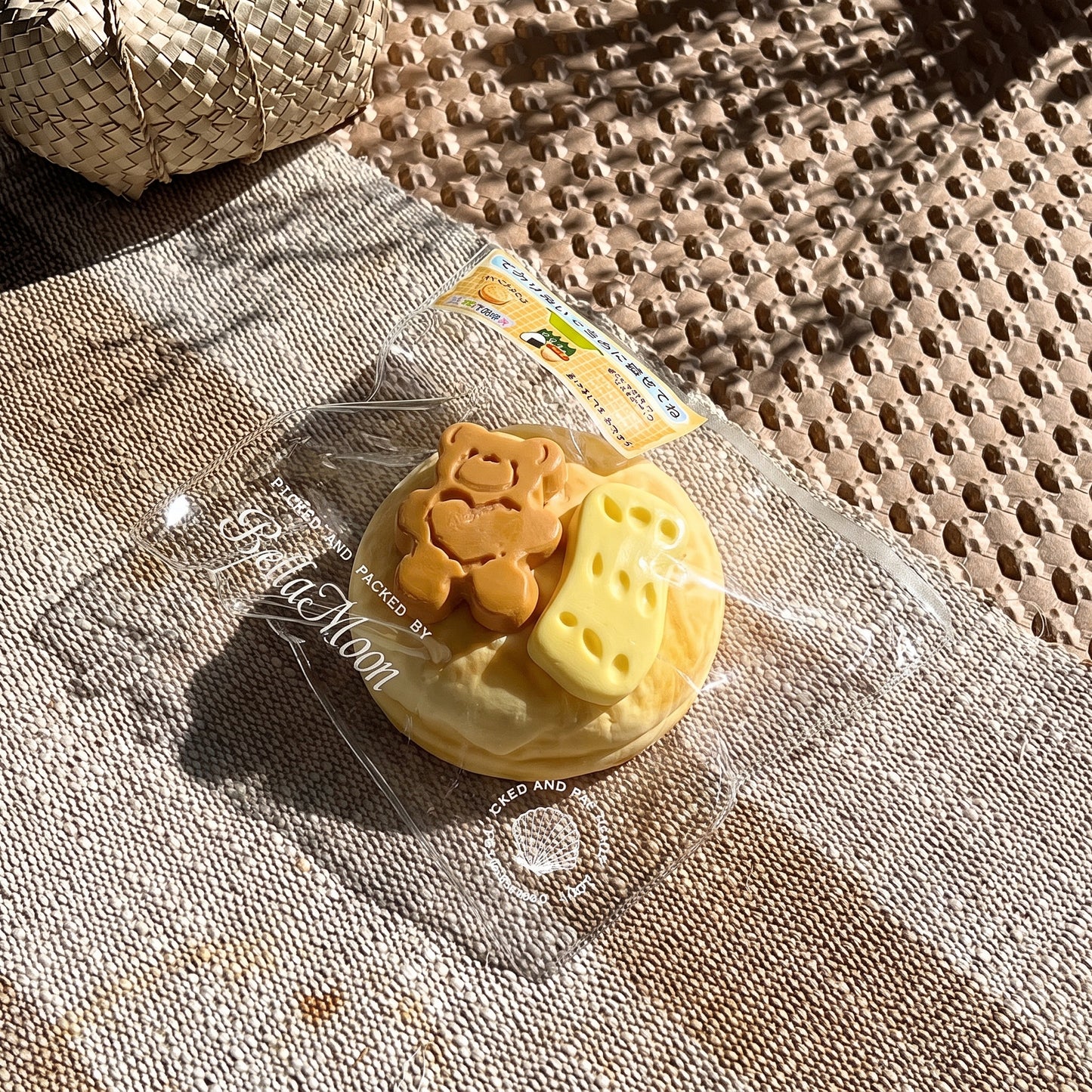 Round bear-shaped creamy bun TABA squishy with vanilla custard filling, handmade slow rising stress relief squishy Australia Sydney