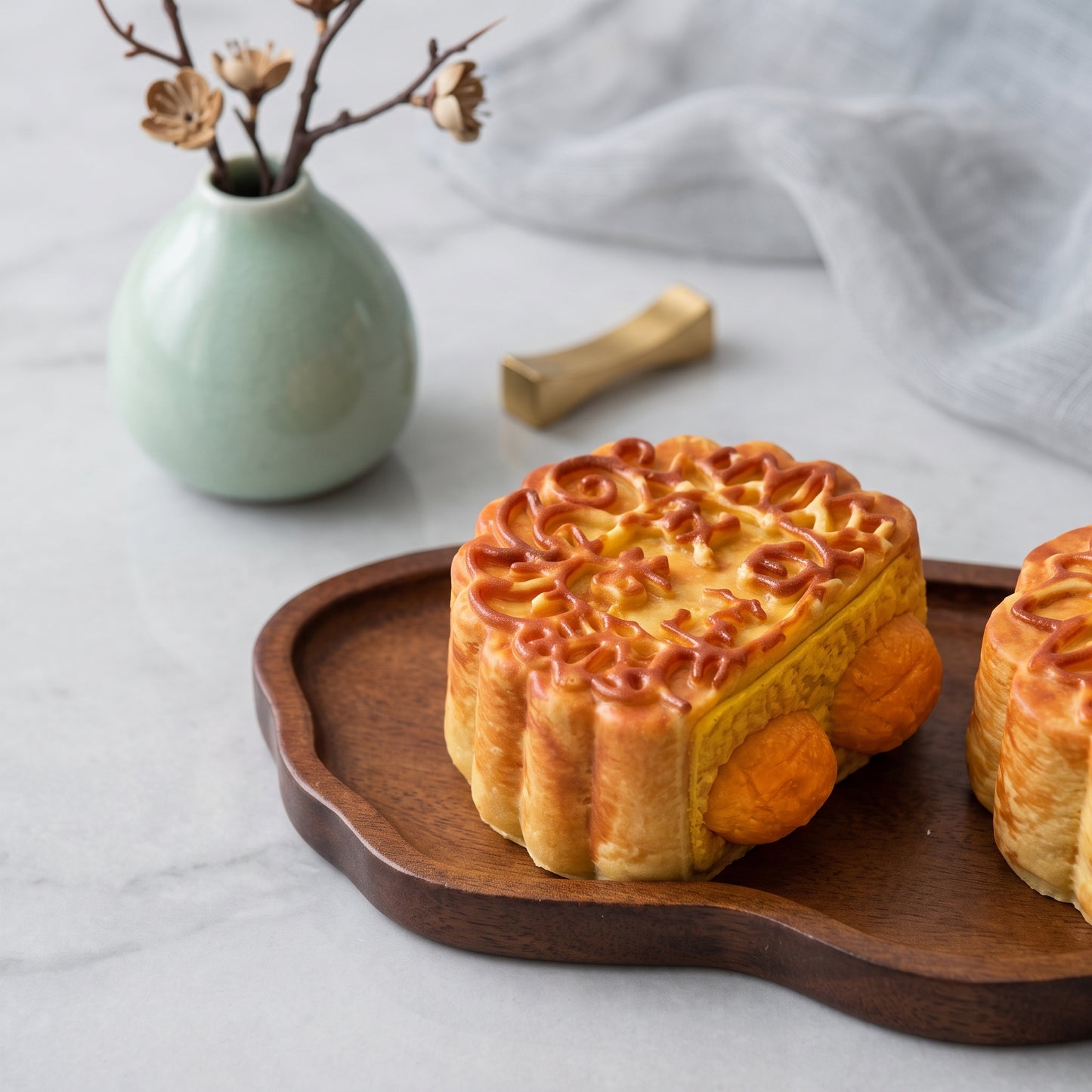 Double yolk white lotus mooncake TABA squishy with stamped pattern and Greek yoghurt texture, handmade slow rising stress relief squishy Australia Sydney