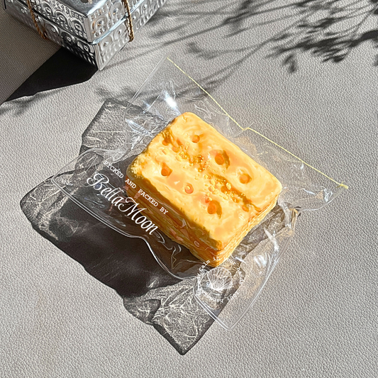 Buttery Soda Biscuit Squishy