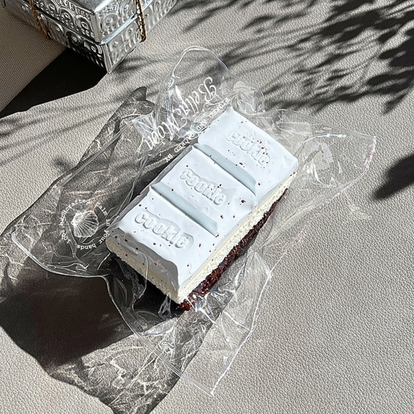 Blue whipped cream cookie chocolate bar squishy with moderate rise for dessert lovers and smooth fidgeting